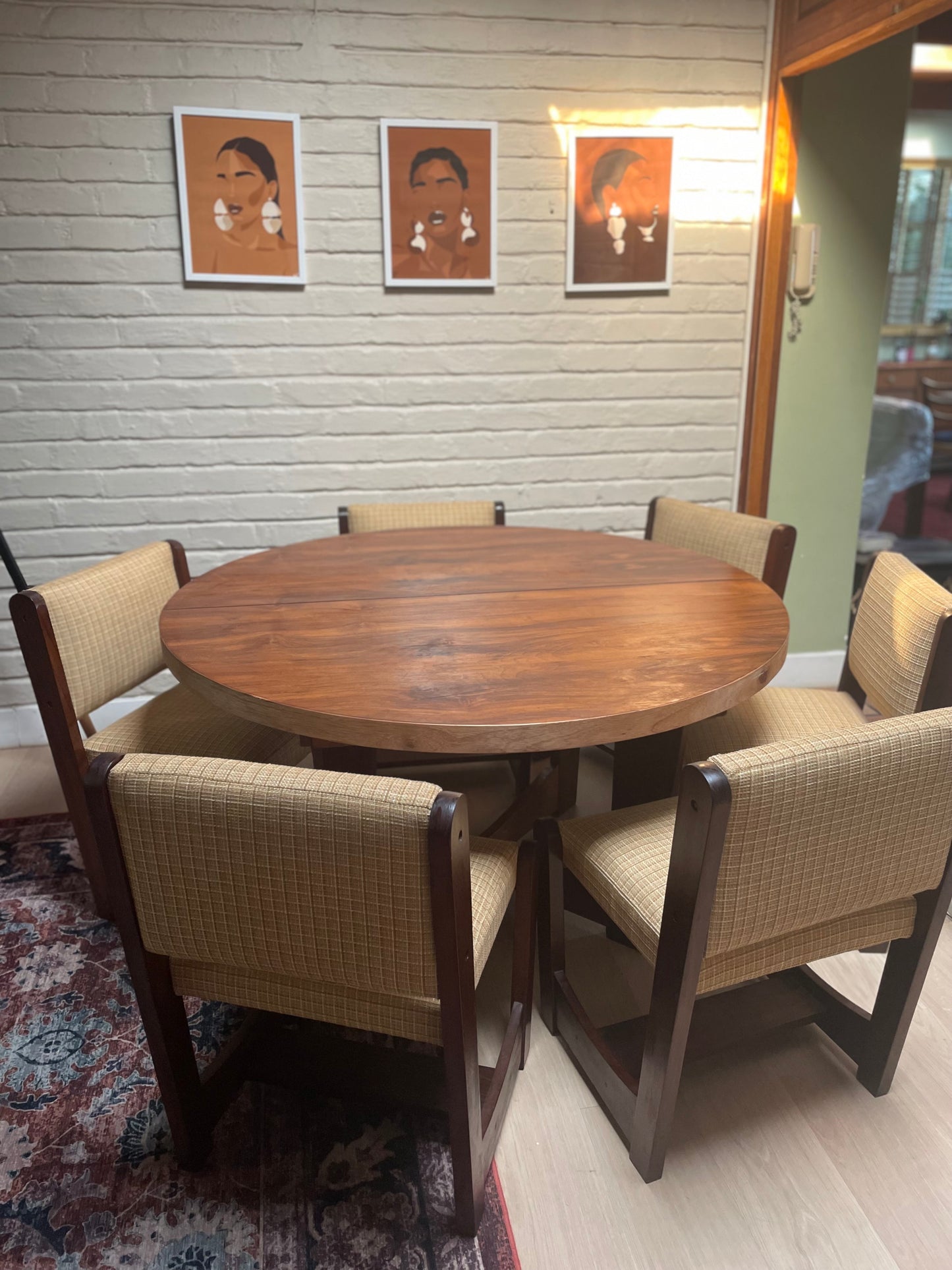 Imbuia Table +Dining Chairs — Classic Retro Revival (Set of Six)